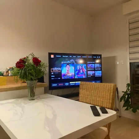 Apartman Bel Ecrin De Serenite Pour Un Couple, A Proximite Du Centre *